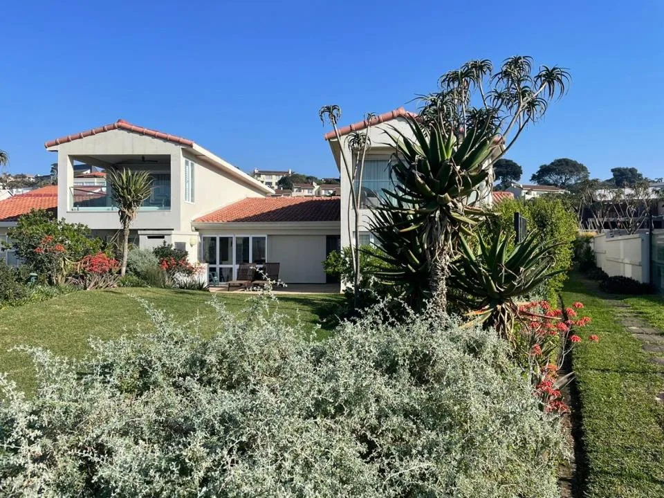 4 Bedroom Apartment / flat to rent in Umhlanga Central