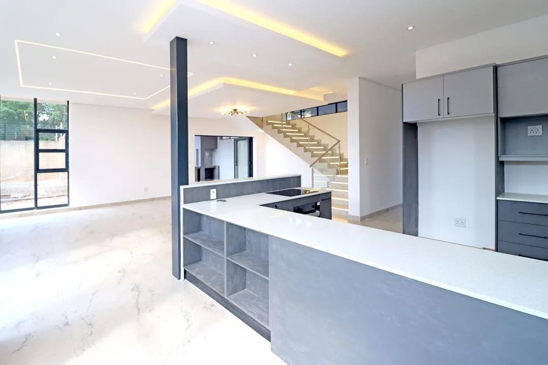 3 Bedroom Apartment / flat for sale in Morningside