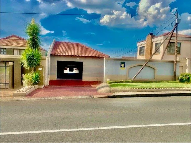3 Bedroom House for sale in Ormonde