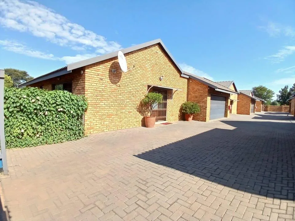 3 Bedroom House for sale in Vaalpark
