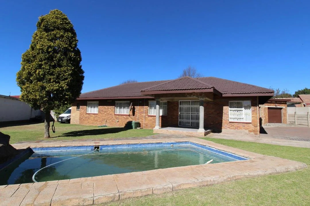 4 Bedroom House for sale in Kriel