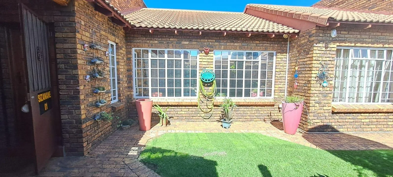 Property for sale in Brackendowns