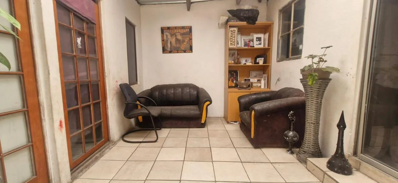 4 Bedroom House for sale in Delft
