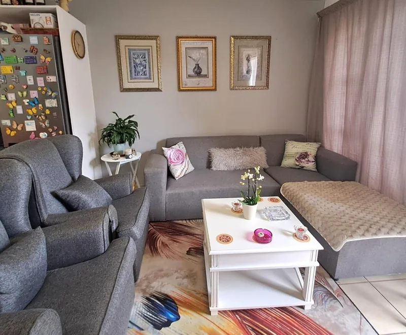 2 Bedroom Townhouse in George South