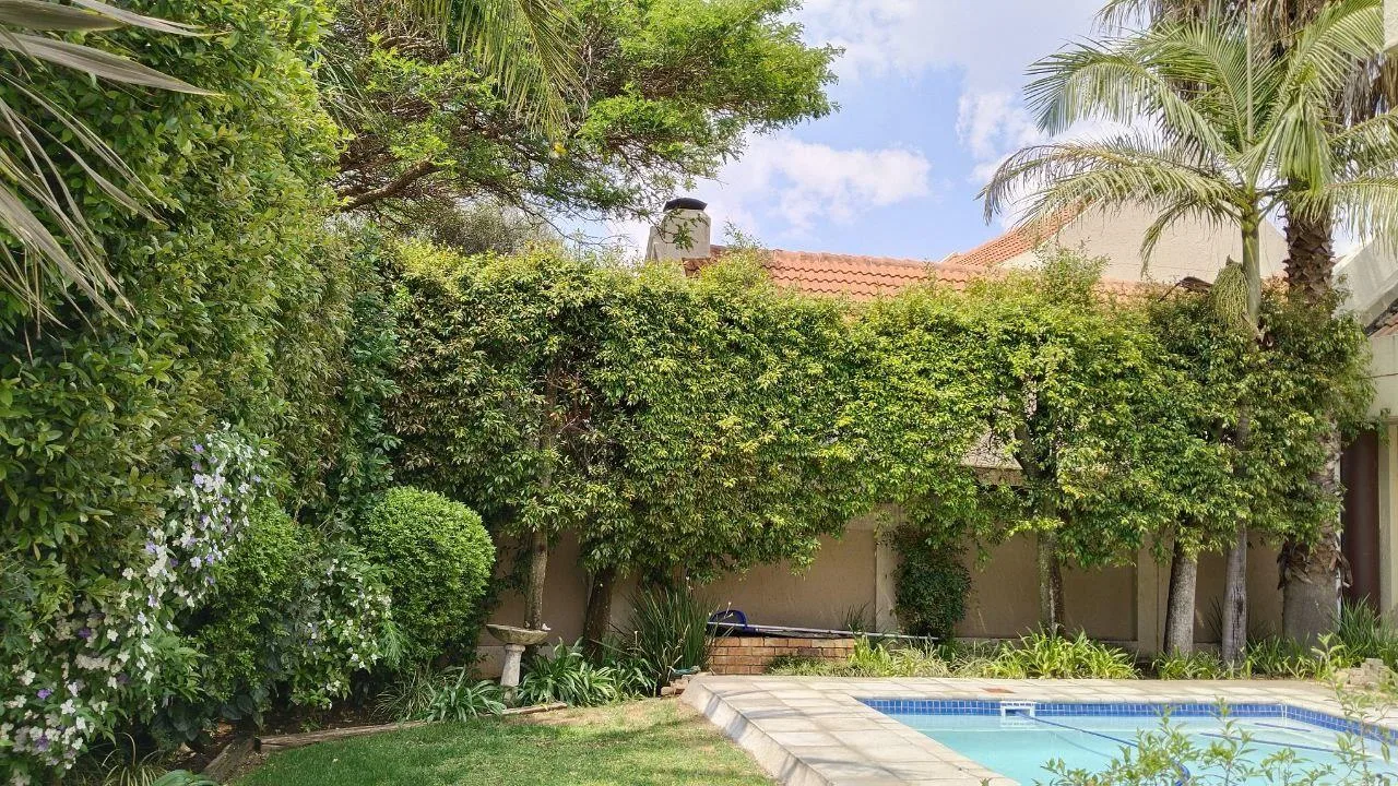 3 Bedroom House for sale in Lonehill