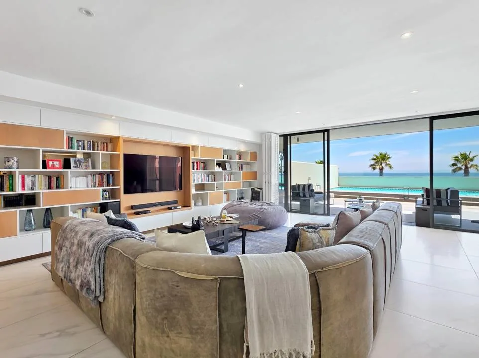 3 Bedroom Apartment / flat for sale in Mouille Point