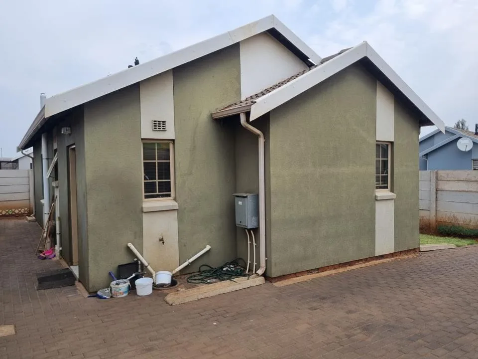 3 Bedroom House for sale in Sky City