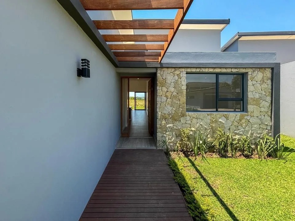 2 Bedroom House to rent in Salt Rock