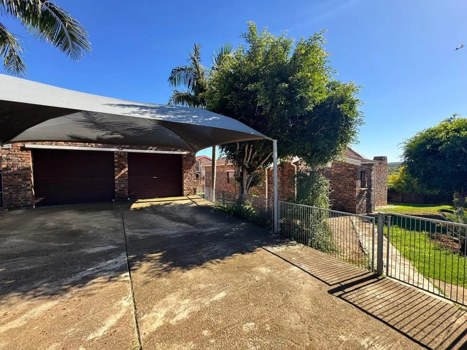 2 Bedroom House for sale in Strelitzia Park