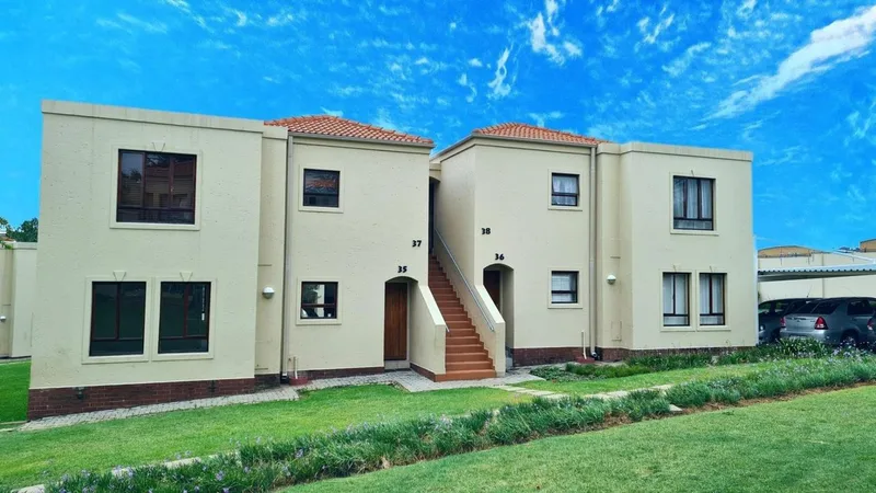 2 Bedroom Apartment / flat for sale in Fourways