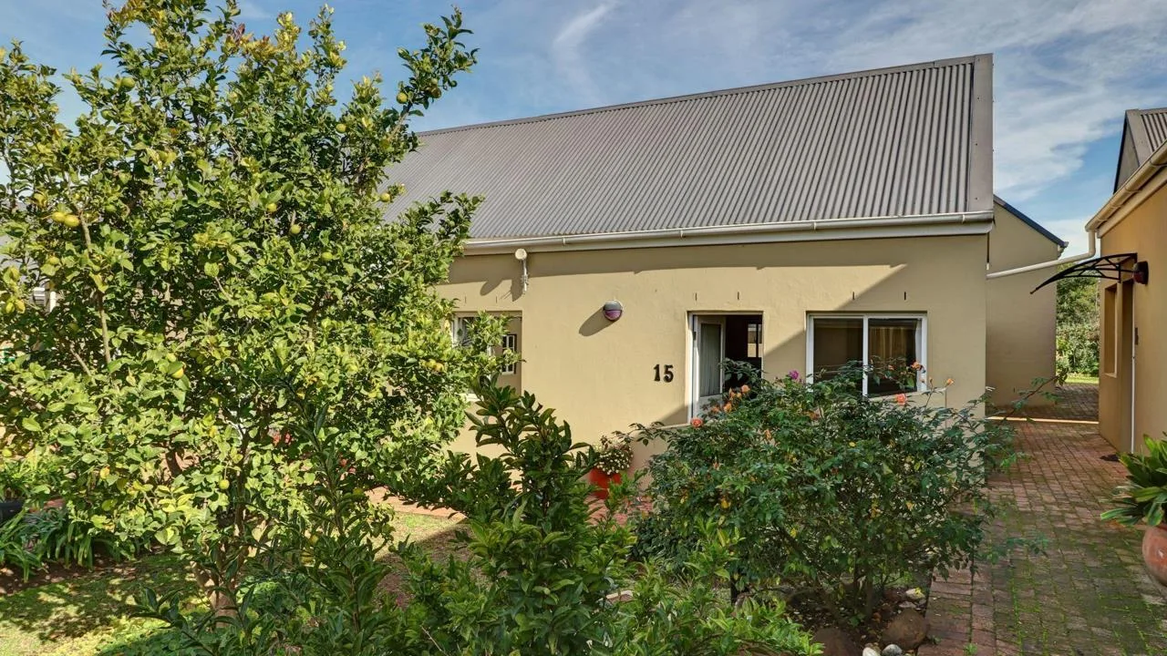 2 Bedroom House for sale in Greyton