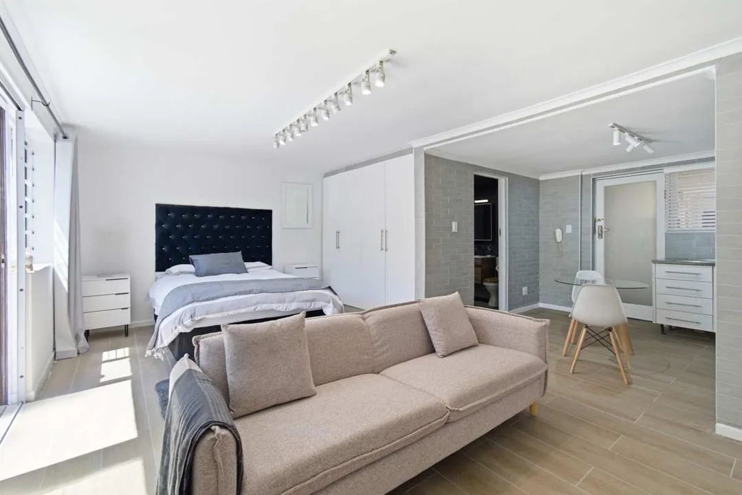 Apartment / flat for sale in Hout Bay Central