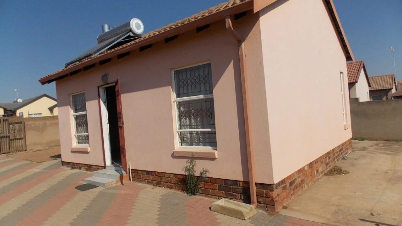 2 Bedroom House for sale in Southern Gateway