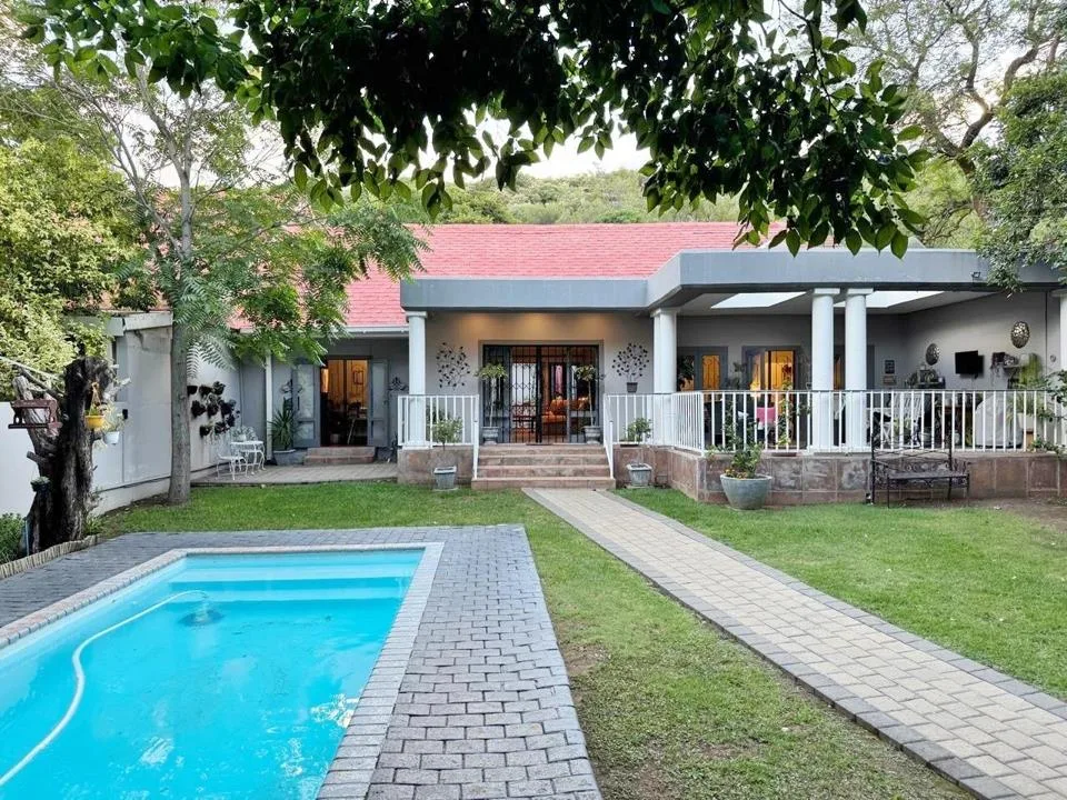 3 Bedroom House for sale in Waverley