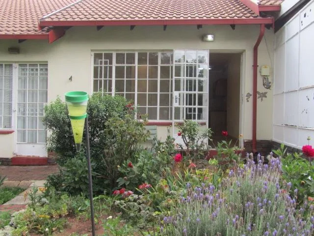 1 Bedroom Townhouse for sale in Helderkruin