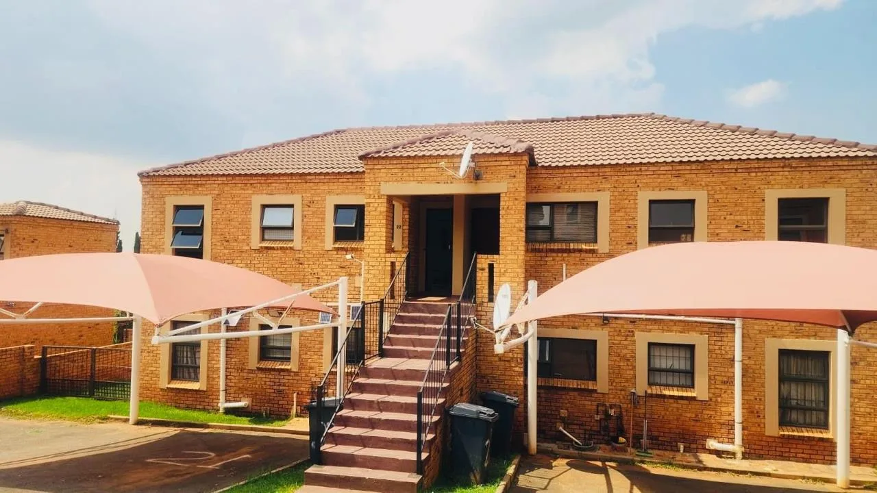 2 Bedroom Townhouse for sale in Kibler Park