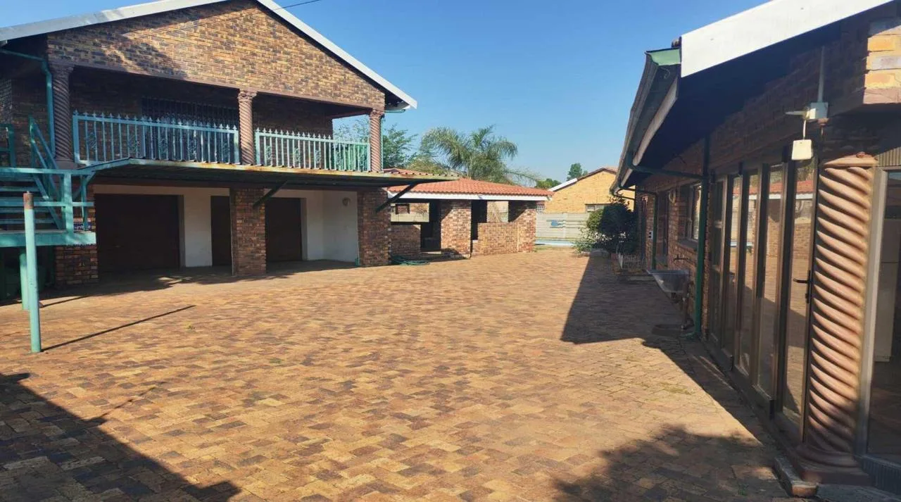3 Bedroom House for sale in Duncanville