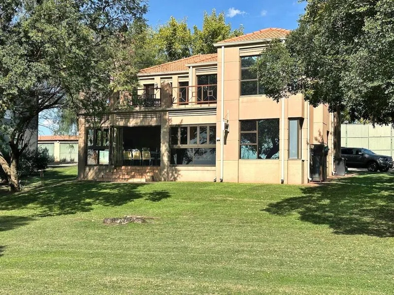 4 Bedroom House for sale in Luciana Country Estate