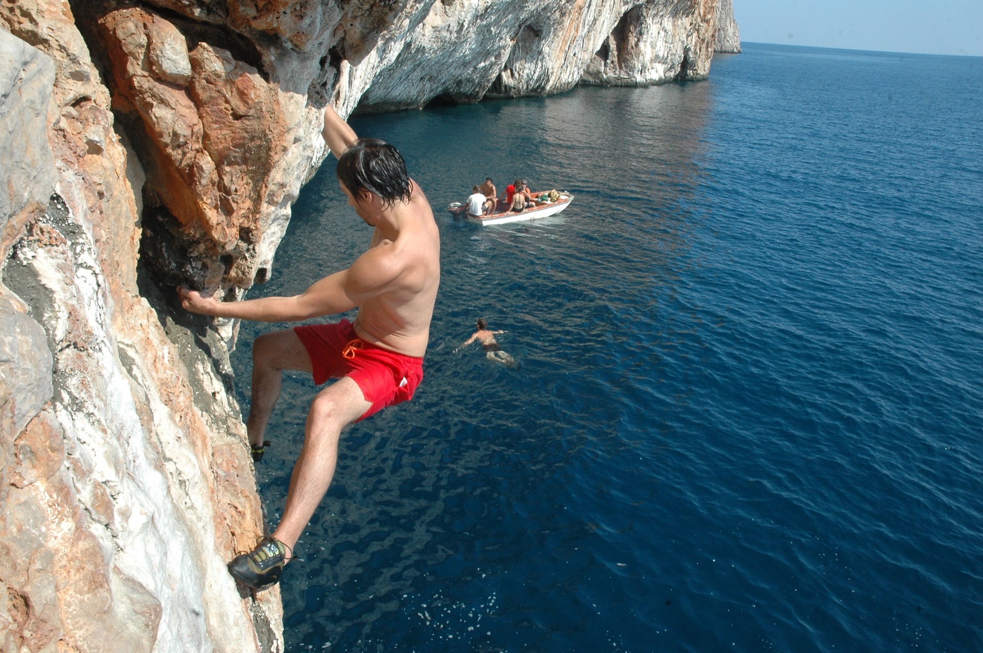 Deep Water Solo (DWS) Nedir? Olympos'ta Nasıl Deneyimlenir?