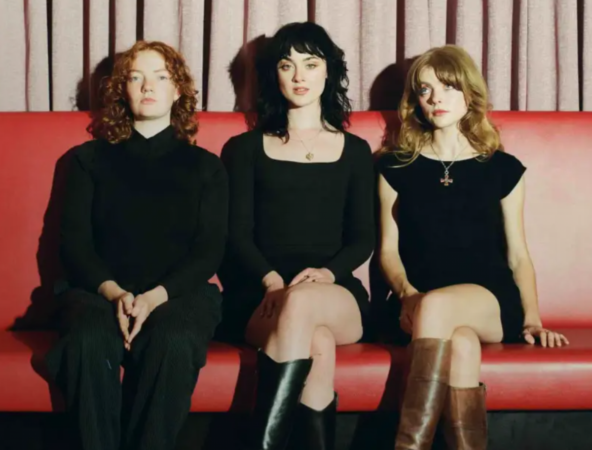 Folk Bitch Trio