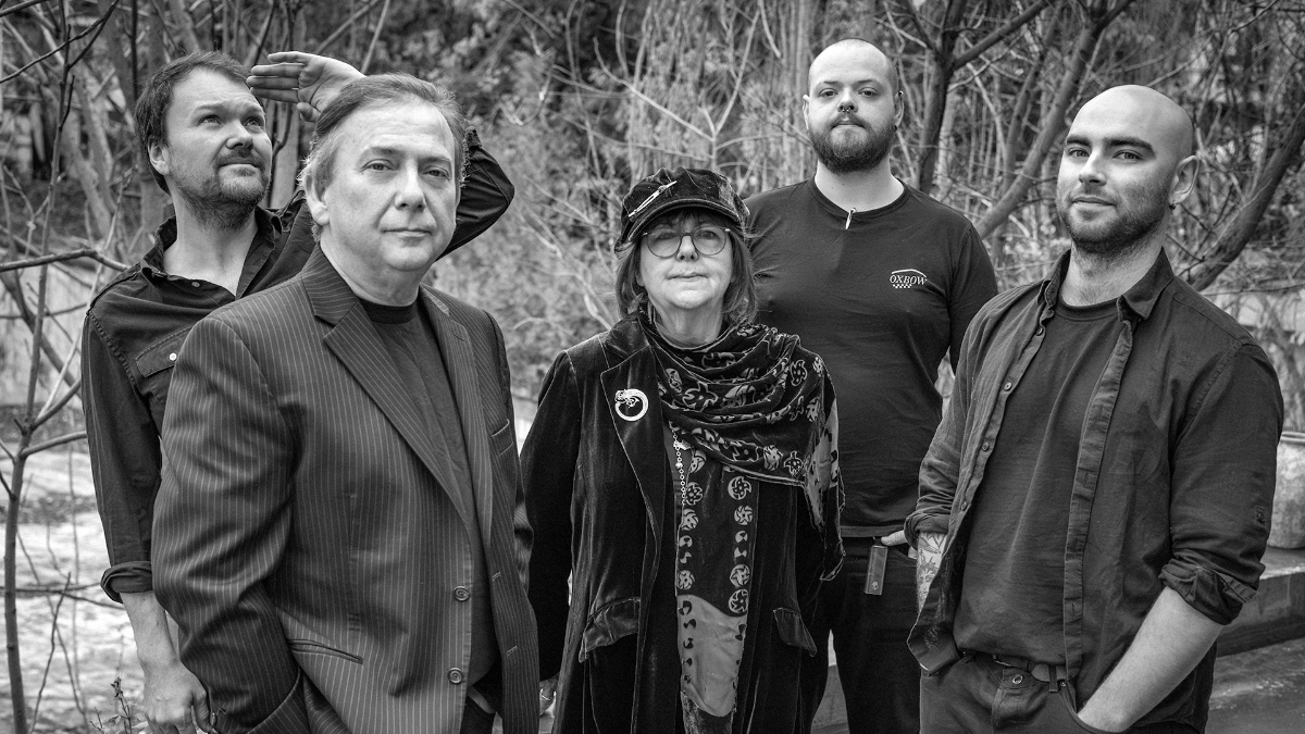Maggie Reilly & Cutting Crew