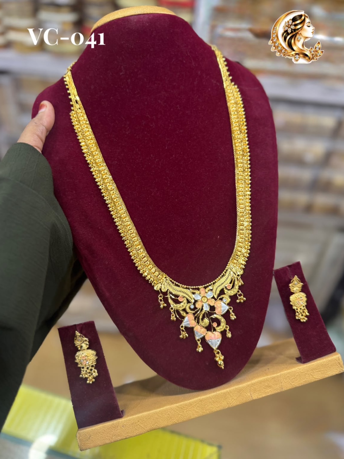Gold plated tri haram