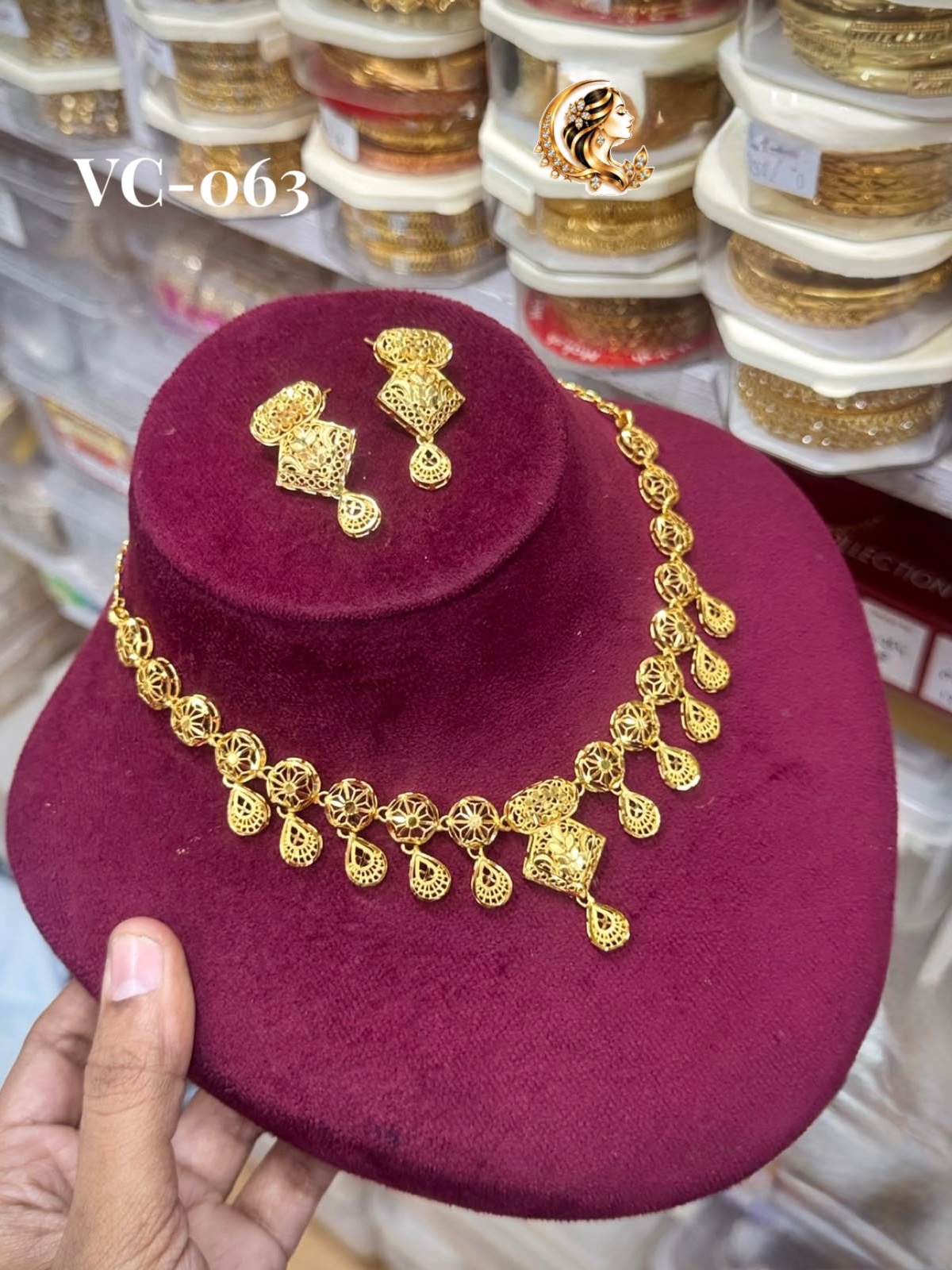 Gold plated necklace