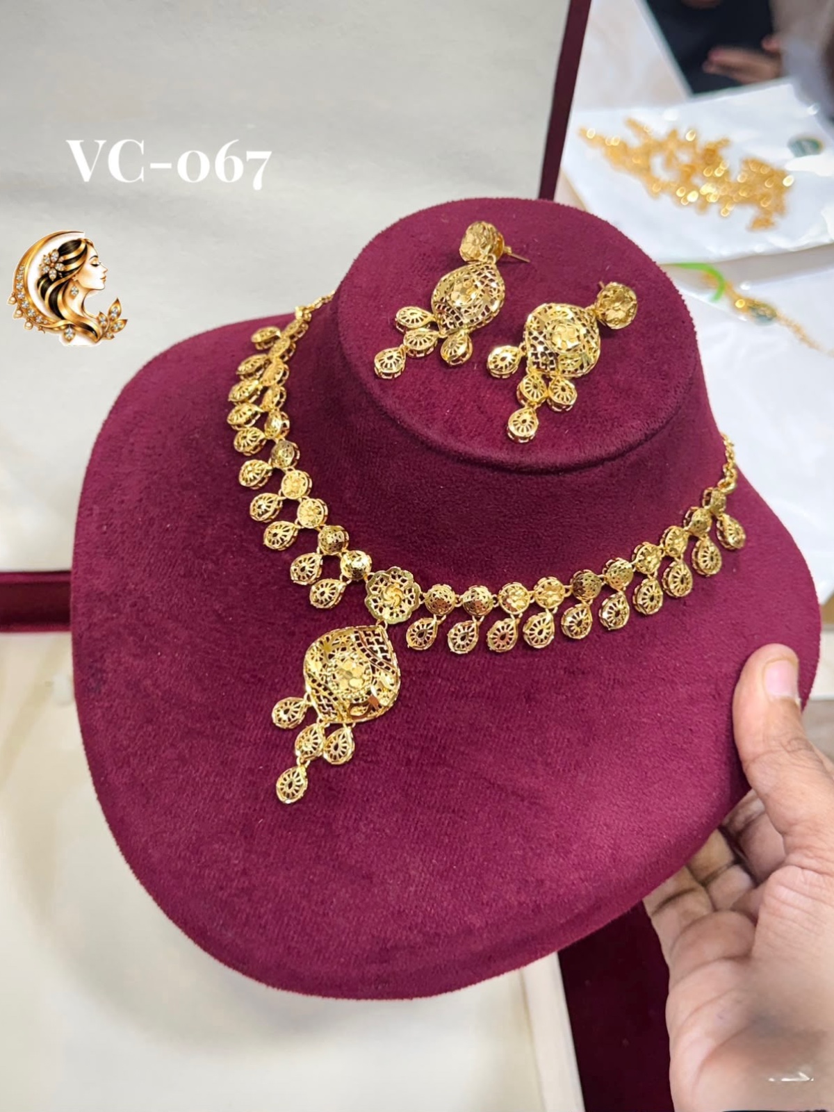 Gold plated necklace 1