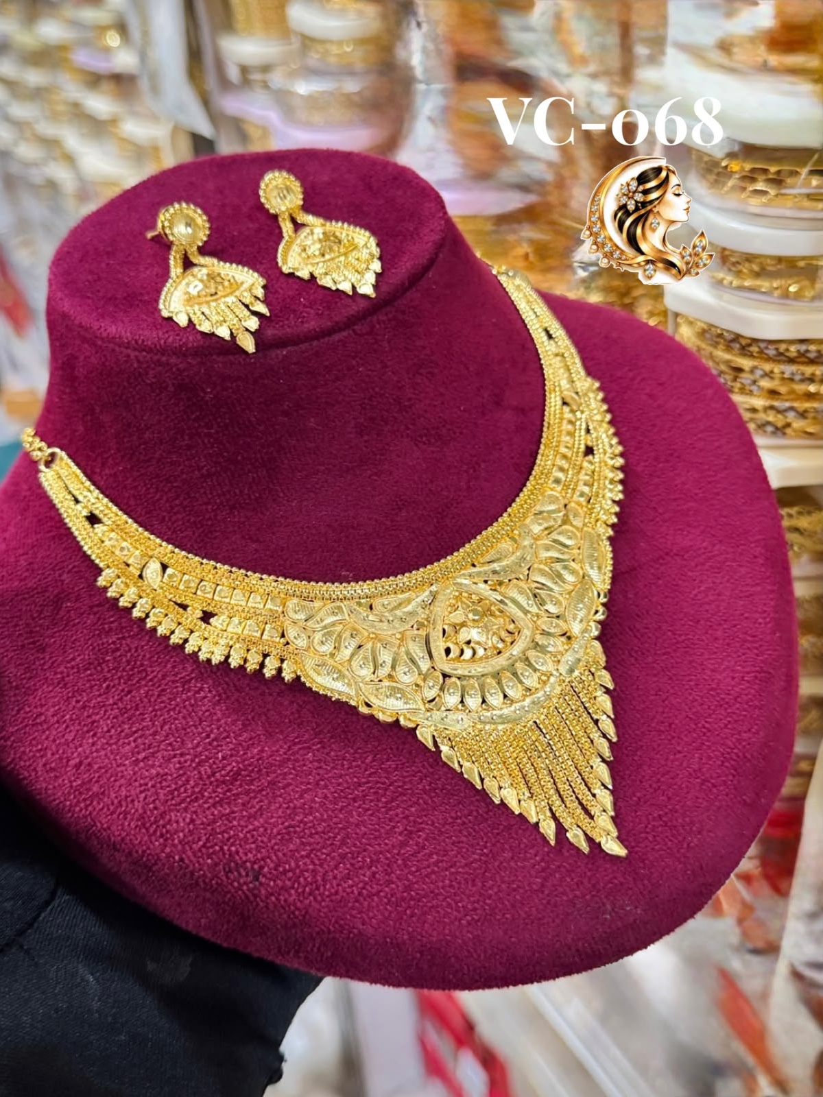 Gold plated Indian necklace