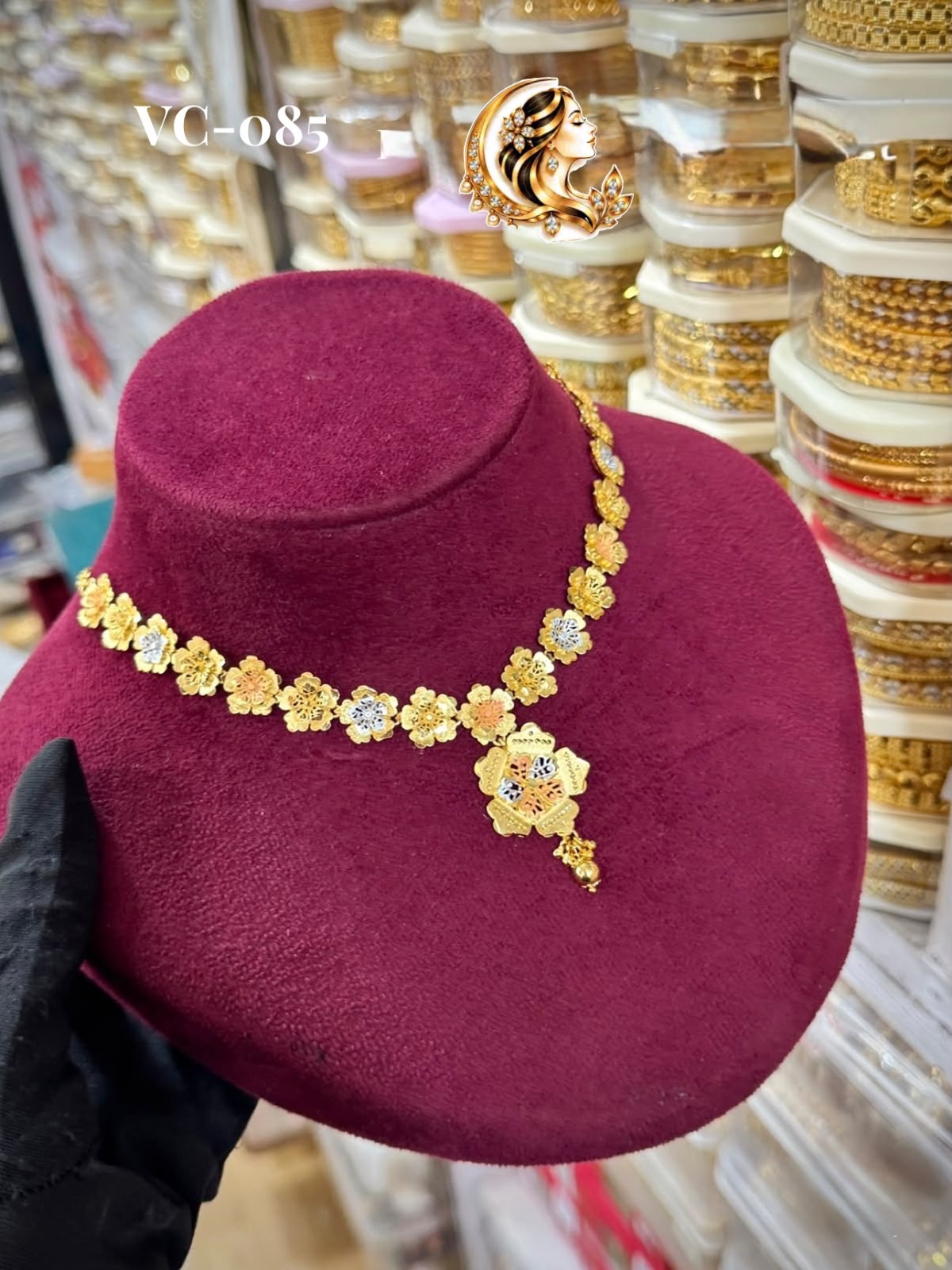 Gold plated tri necklace 1
