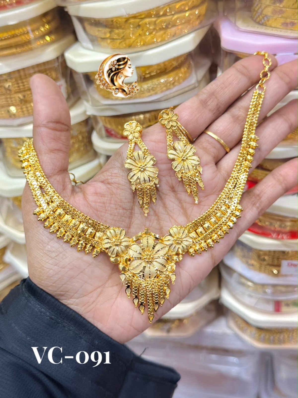 Gold plated necklace 1