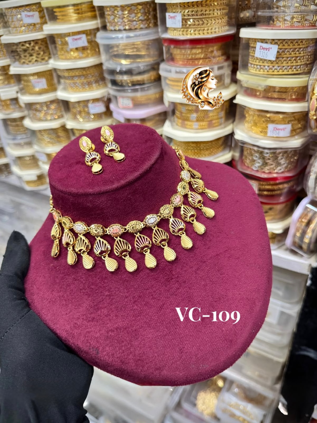 TRI Turkish necklace 1