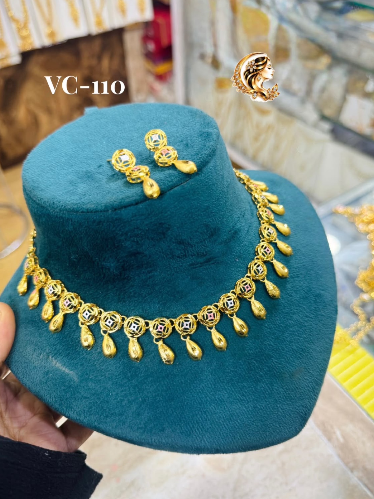 Gold plated necklace 1