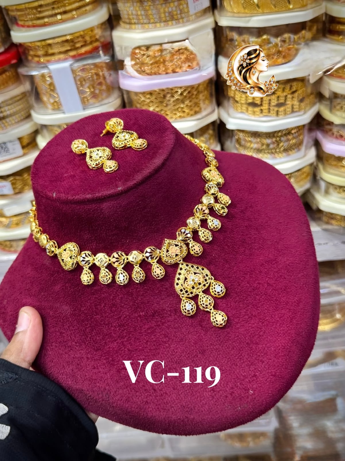 Gold plated necklace 119