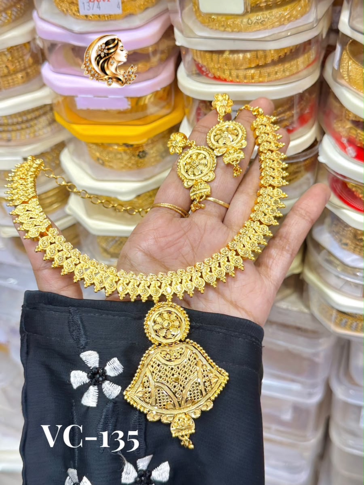 Gold plated necklace 1