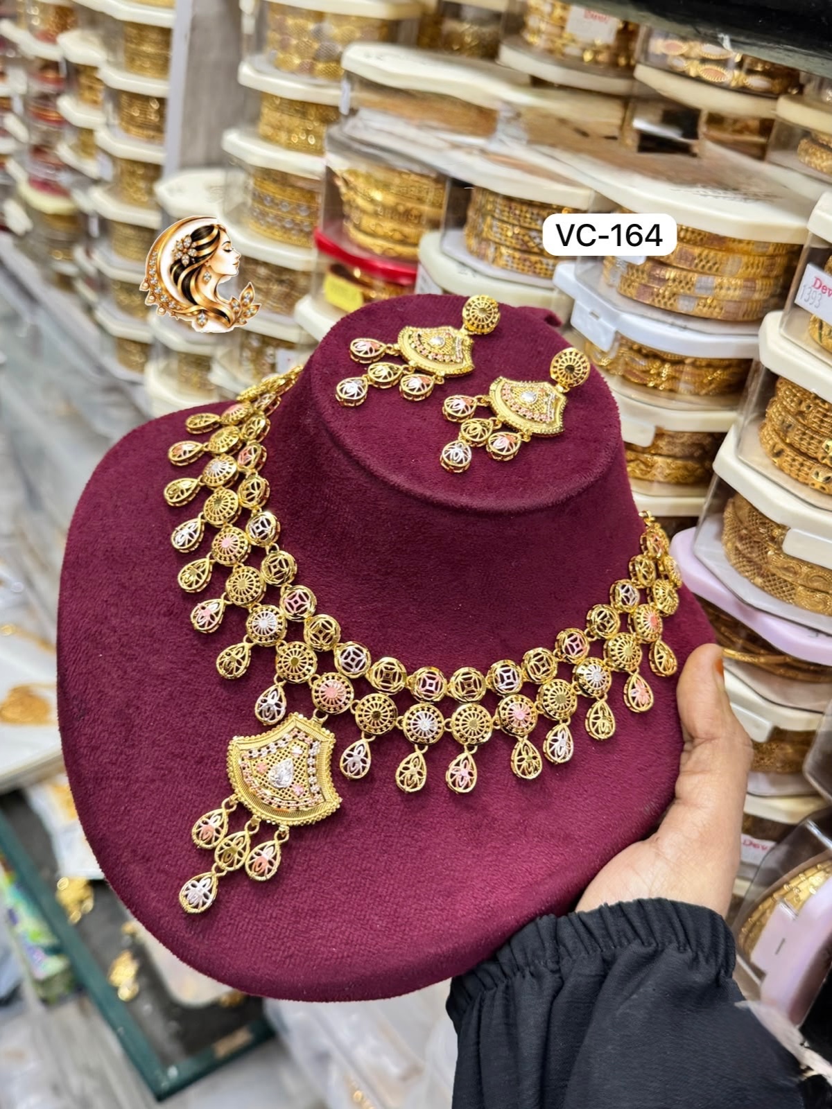 Gold plated heavy necklace