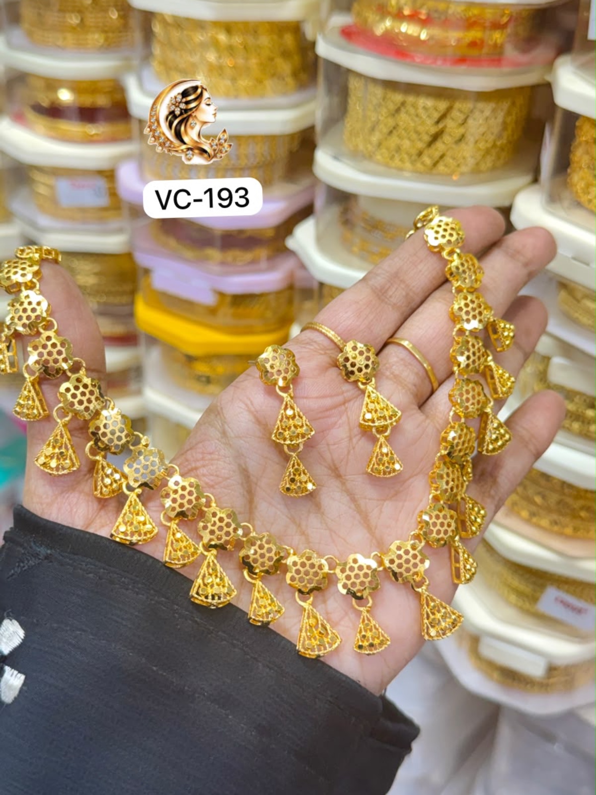 Gold plated necklace 1