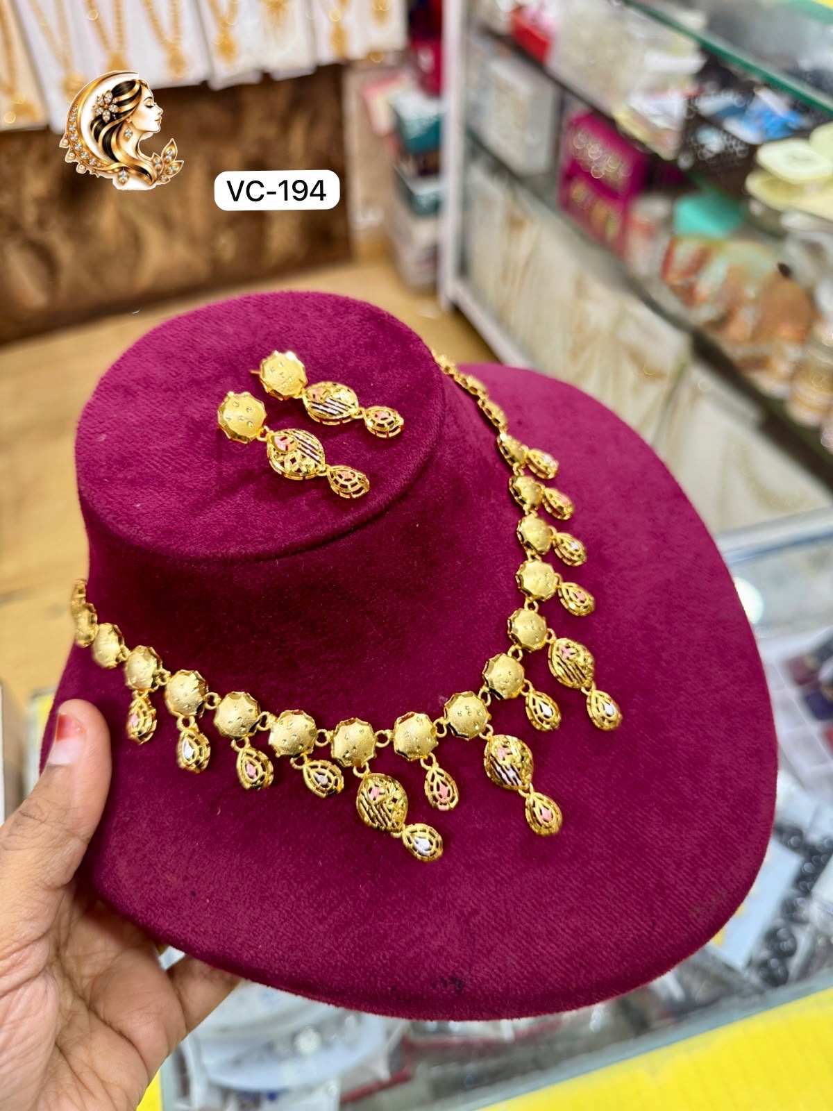Gold plated necklace 1