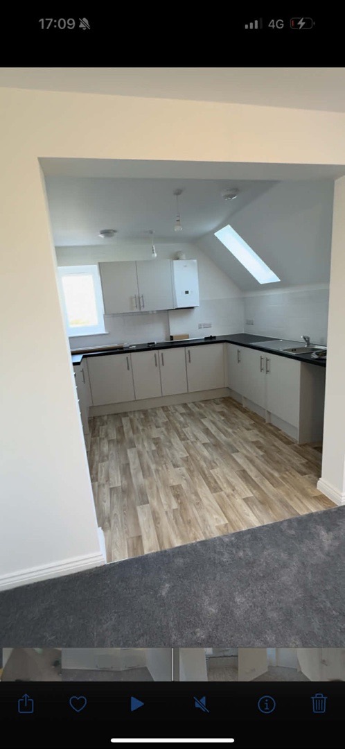 2-bed flat in SS6, Rayleigh