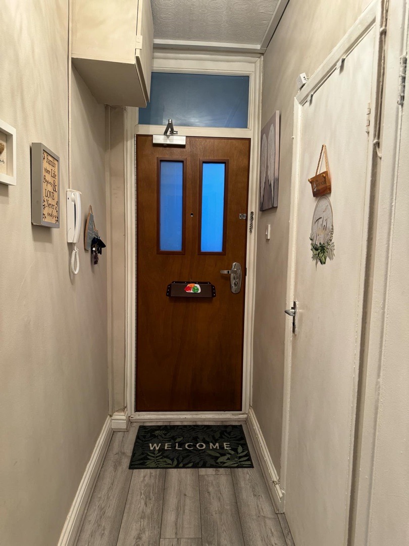 3-bed flat in N1, London