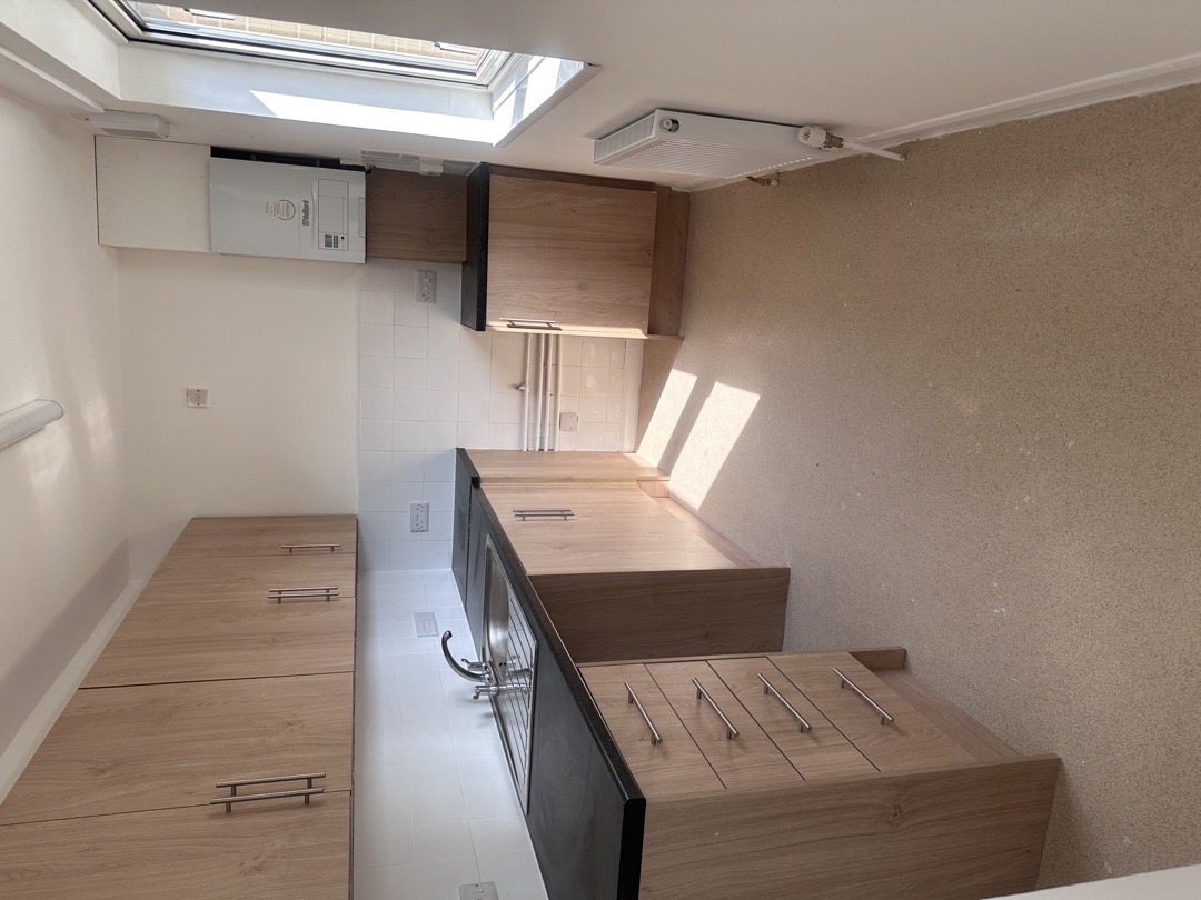 1-bed house-conversion for swap in SE5, london