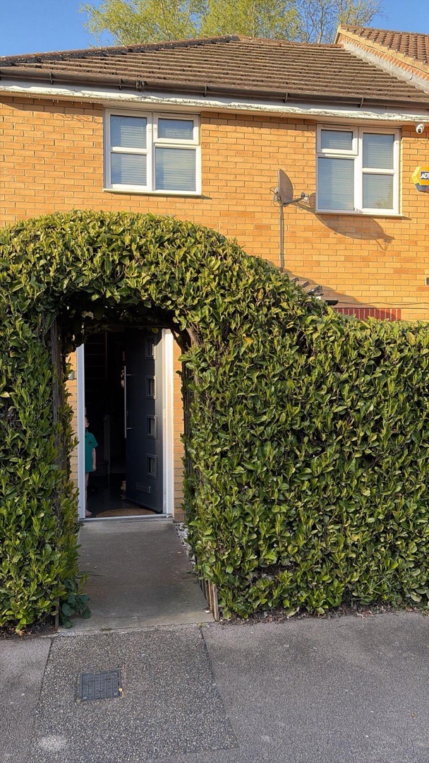 3-bed semi-detached in CM6, Essex