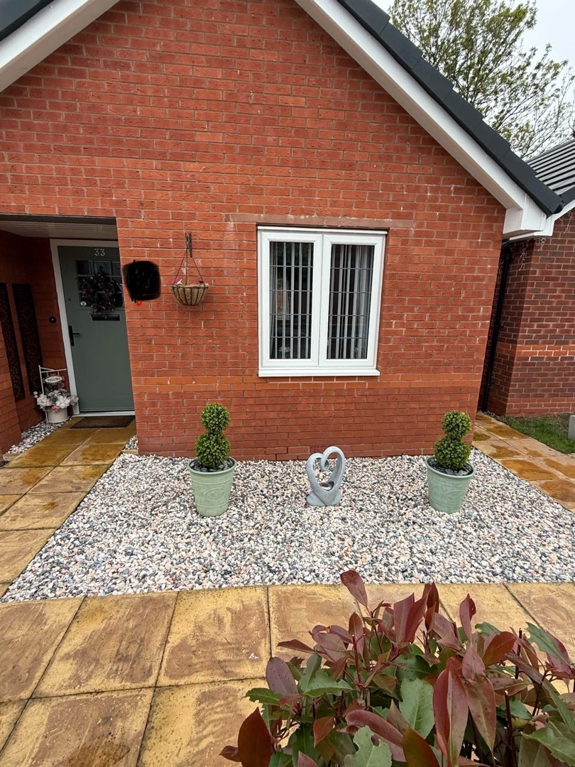 2-bed bungalow for swap in ST19, South Staffordshire