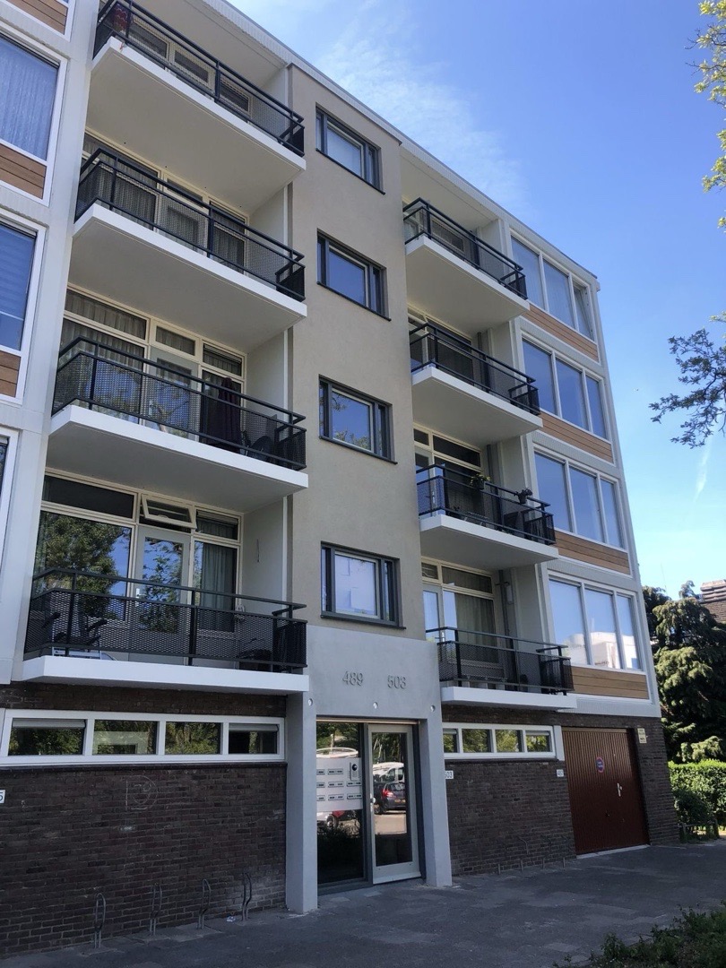 2-bed flat in E20, London