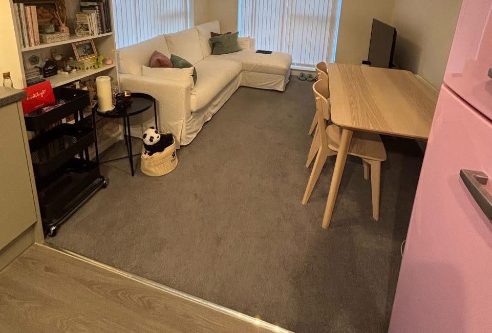 1-bed flat in RH15, Mid Sussex
