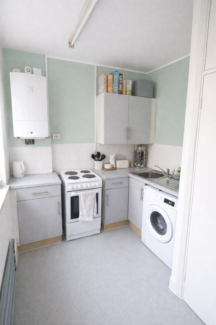 0-bed flat in SW5, London
