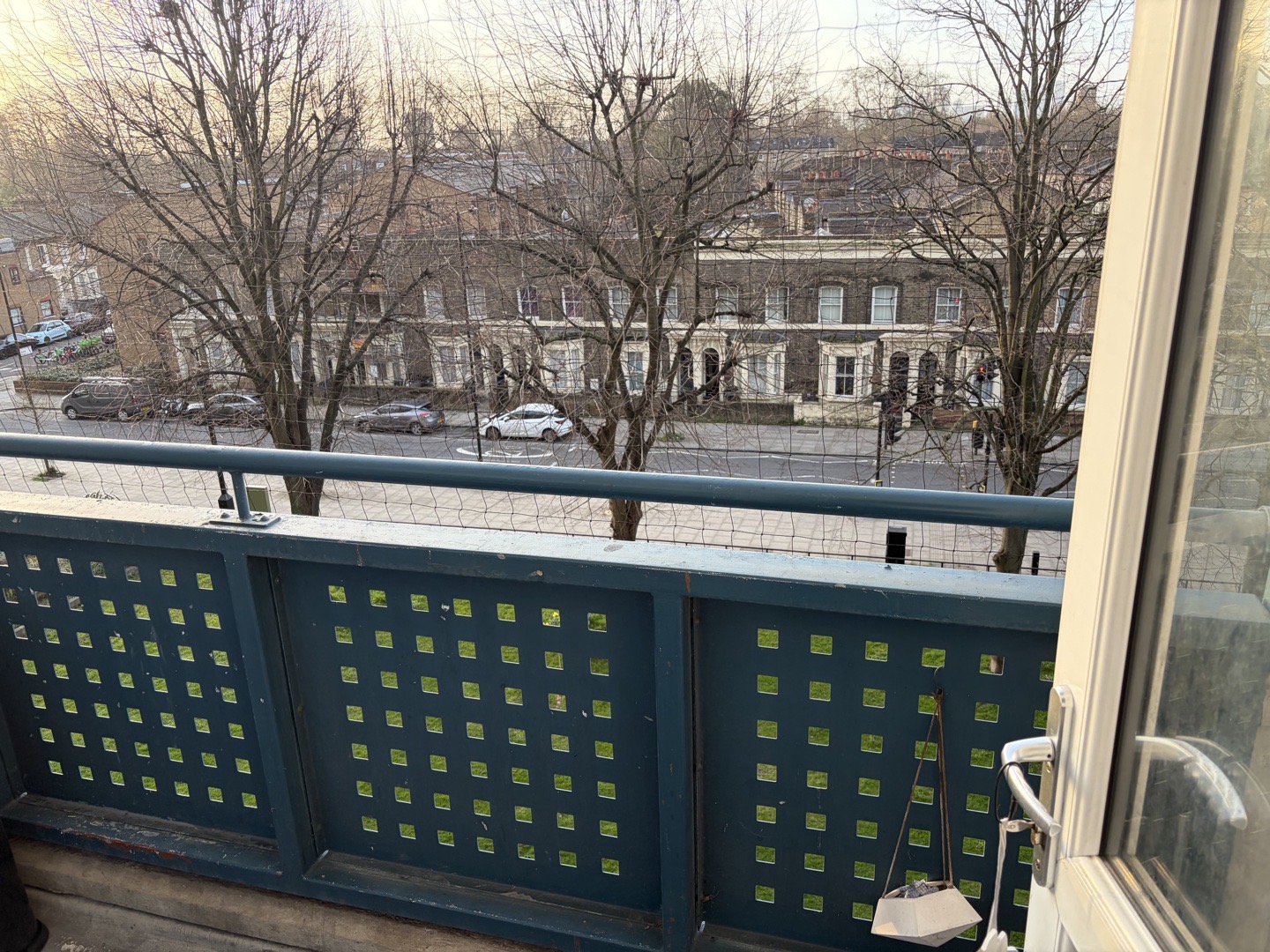 2-bed maisonette in E95BT, London