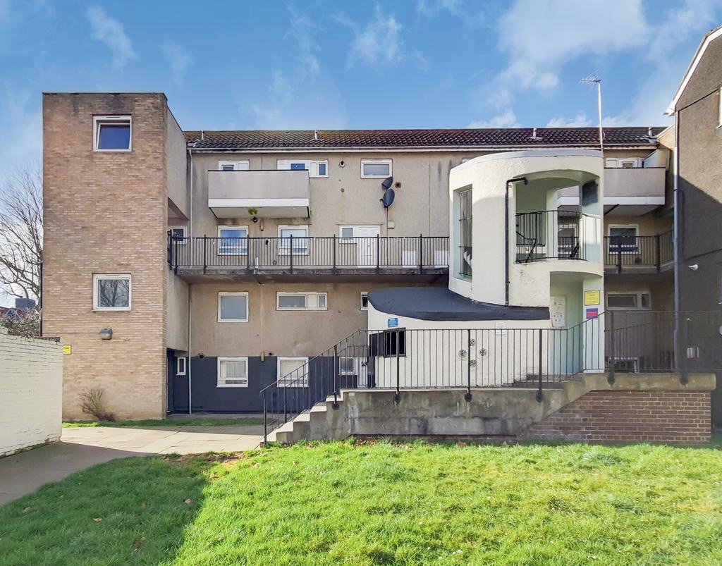 3-bed maisonette in EN1, Enfield