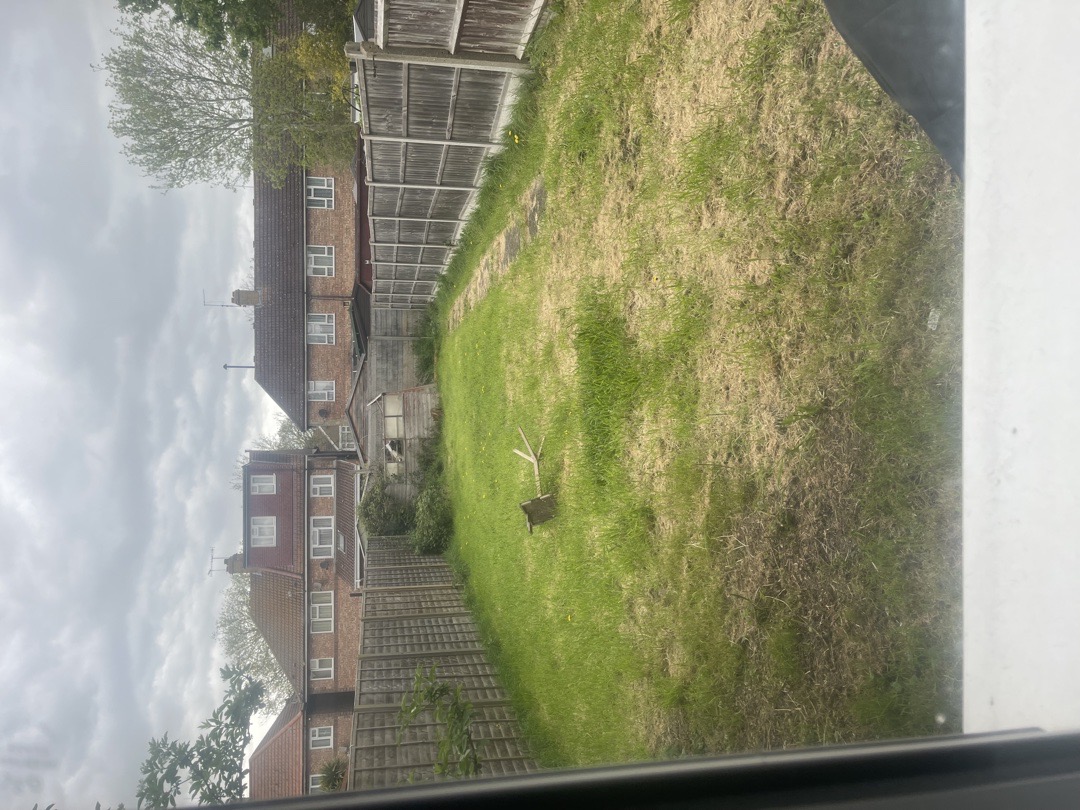 3-bed semi-detached in TW13, London