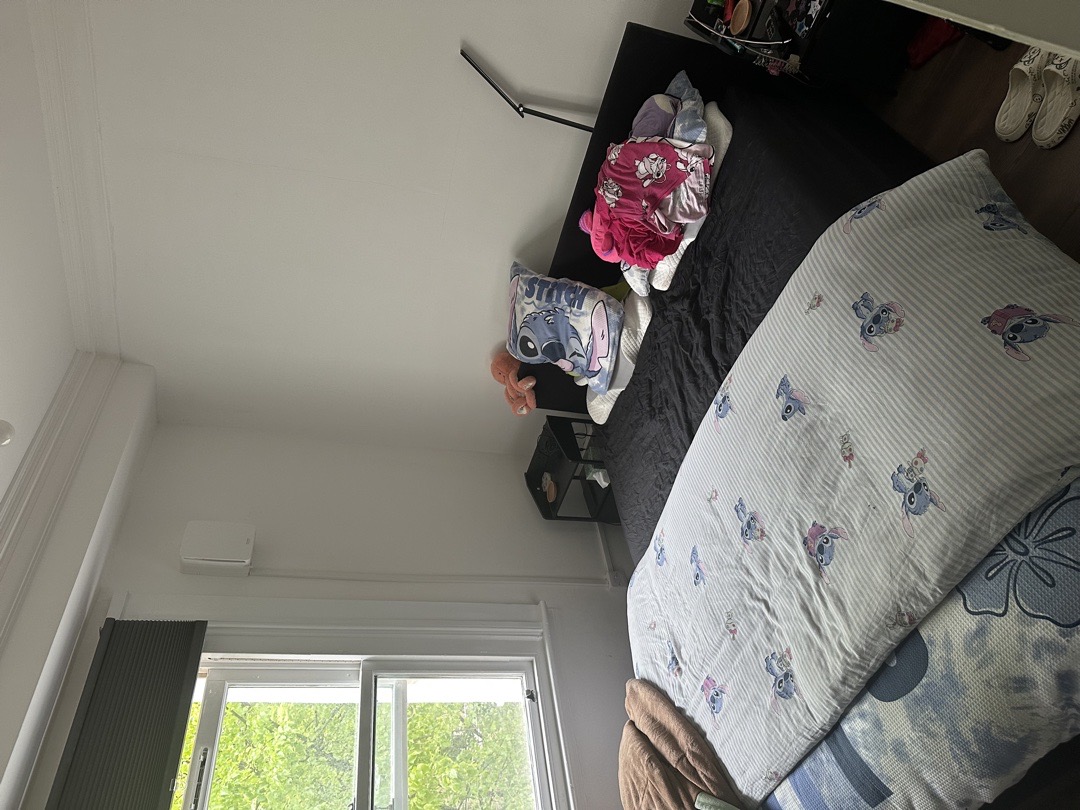 2-bed flat in SW5, London